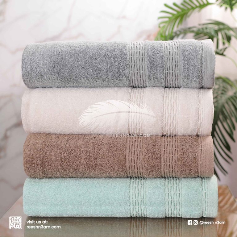 علبة فوط قطن 4 قطع من ريش نعام بمقاس 60×120 سم