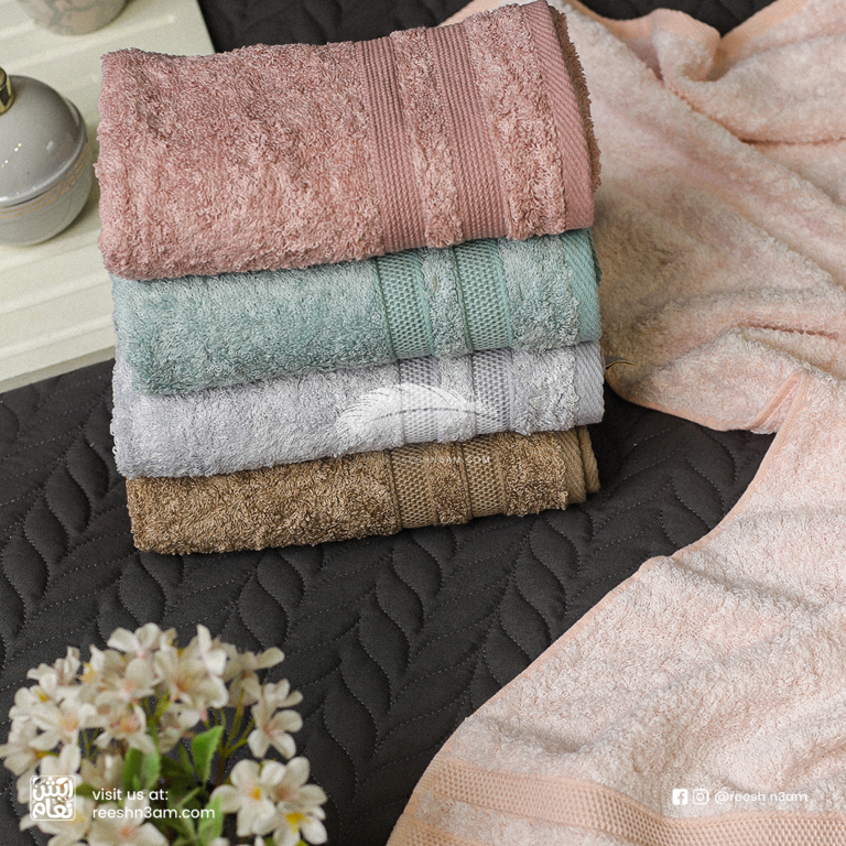 فوطة حمام قطن 100% من ريش نعام مقاس 50×100 بألوان متعددة